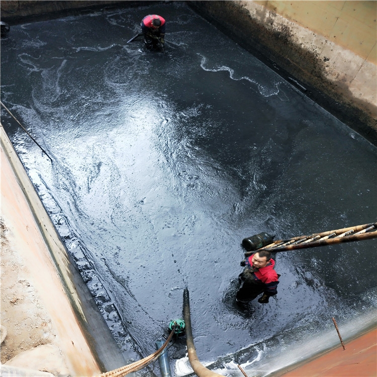 天桥废水池清理