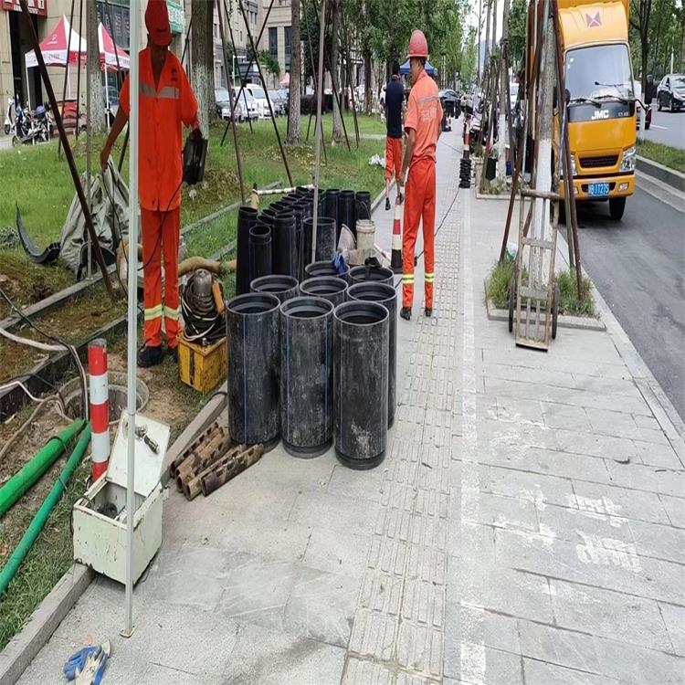 天桥管道短管置换修复