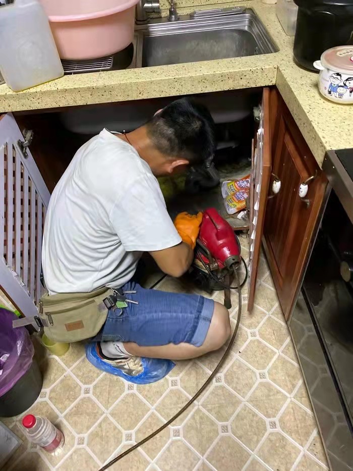 天桥通下水道